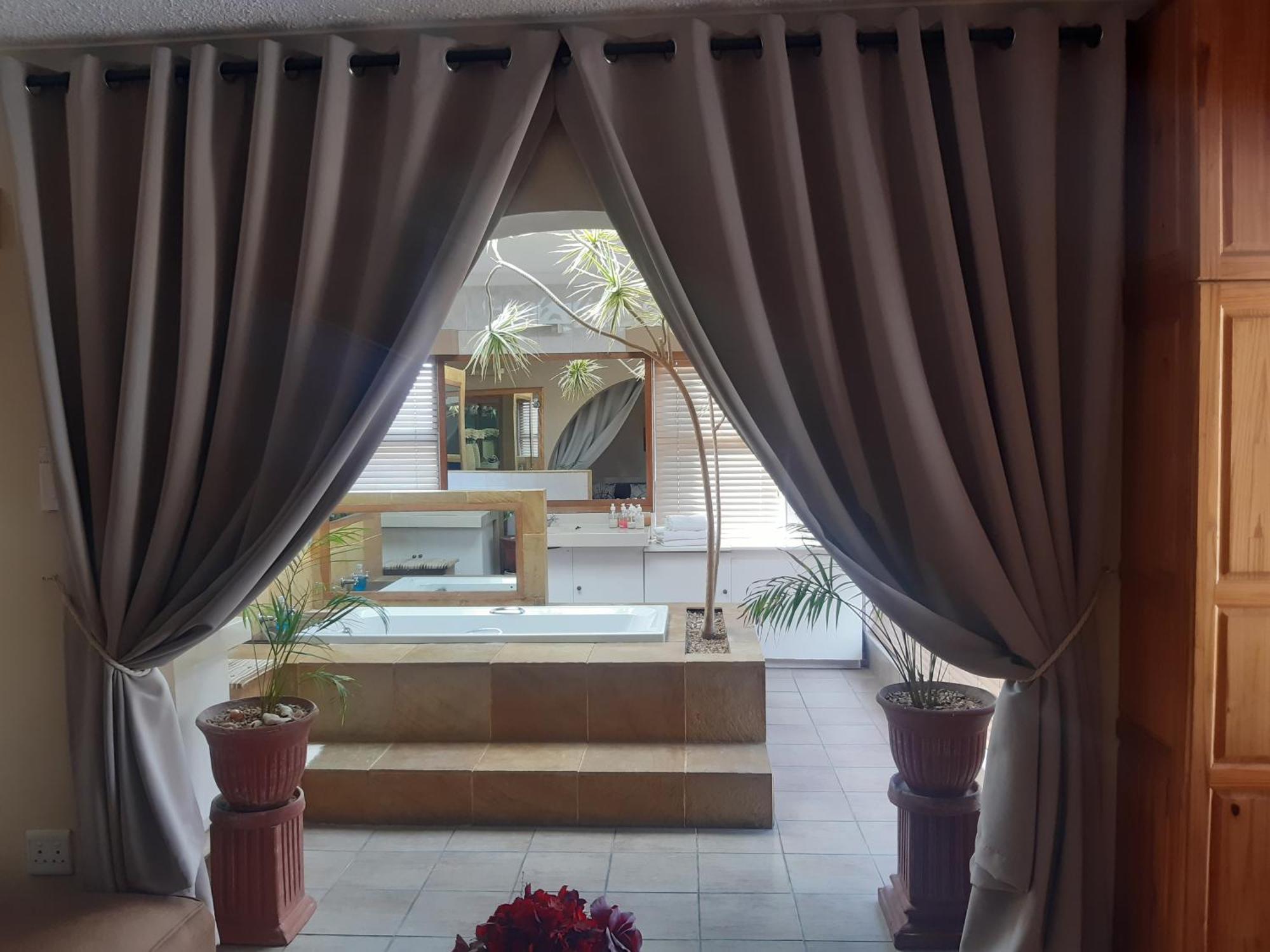 Dolphin View Guesthouse Джефрис-Бей Экстерьер фото