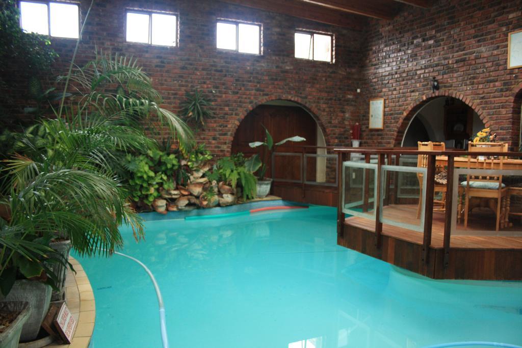 Dolphin View Guesthouse Джефрис-Бей Экстерьер фото